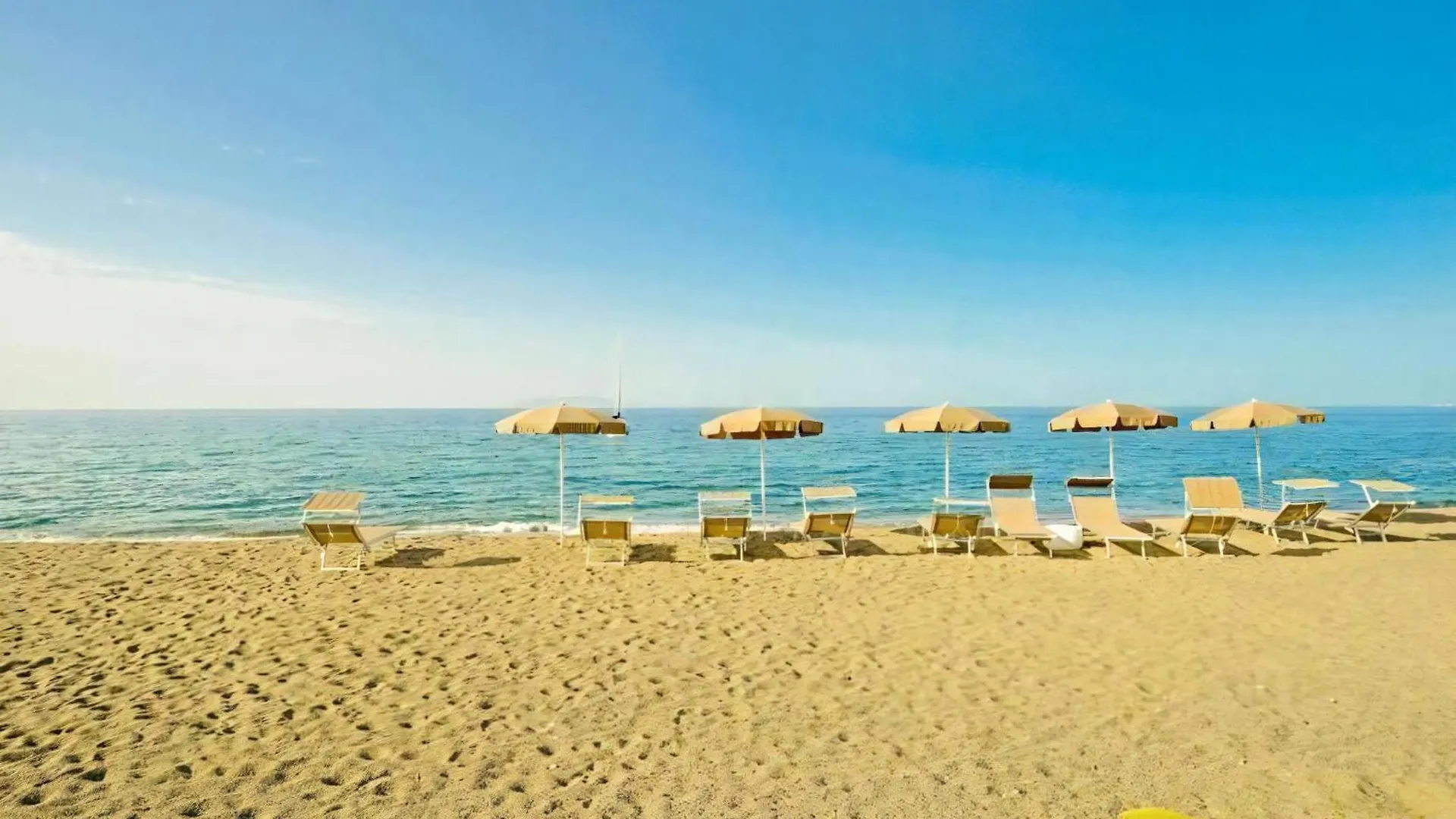 Charmante Wohnung Mit Grosser Terrasse Pezzi di Gala Ιταλία